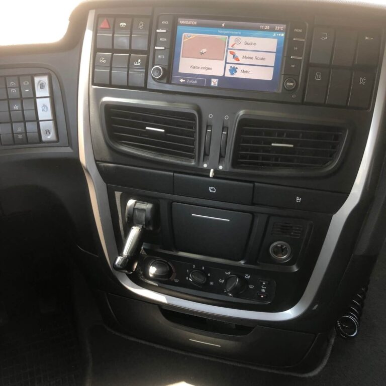 Sattelzugmaschine Kipphydraulik Wittenberge 7